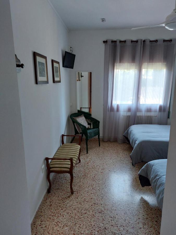 Hostal Braseria Tivissa エクステリア 写真
